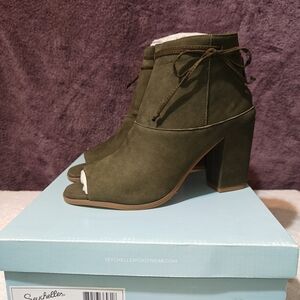 Seychelles Olive Green Women's Peep Toe Booties